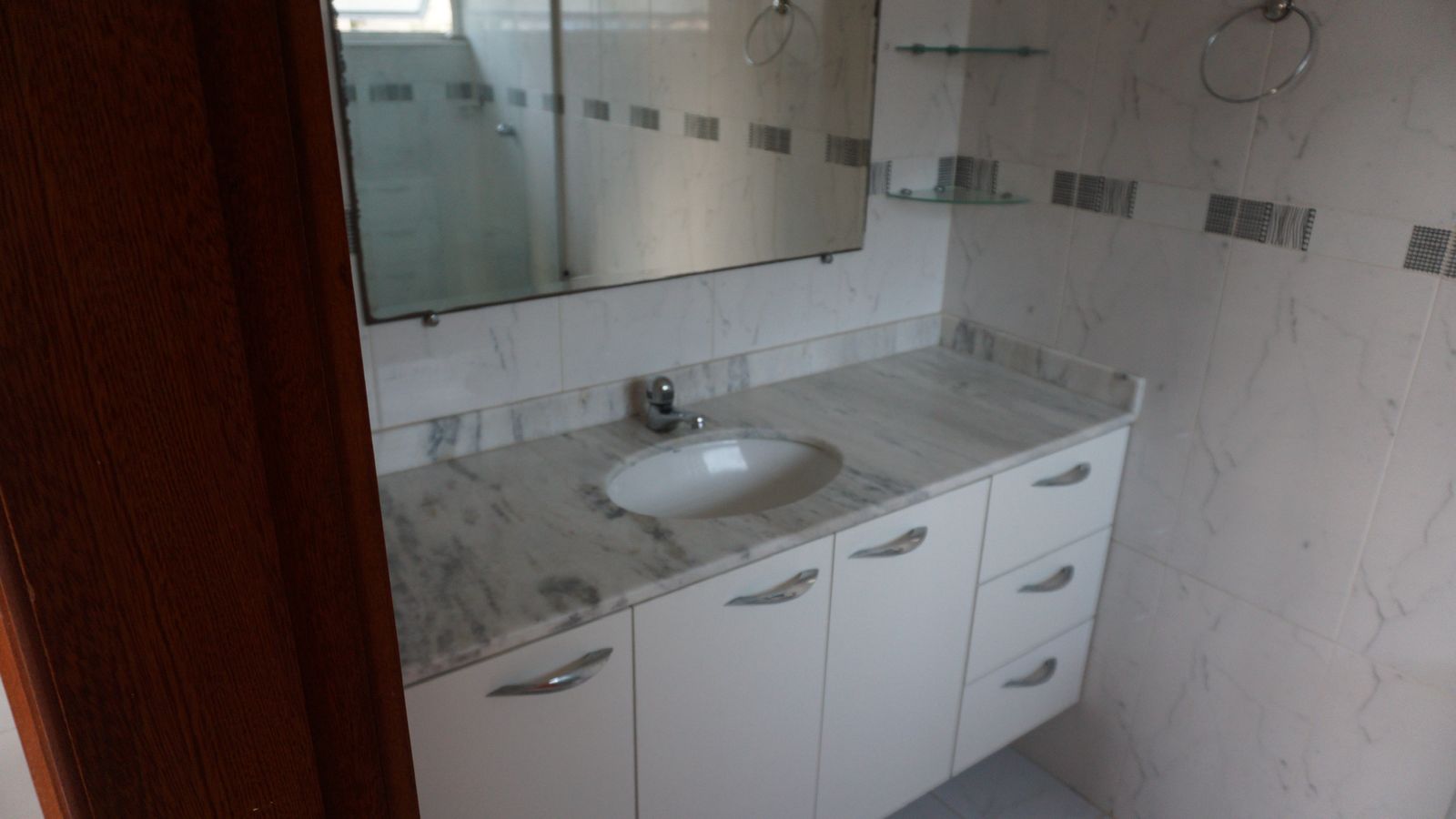 Casa 3 quartos 2 banheiros e duas vagas em Serra Grande Itaipu Niterói