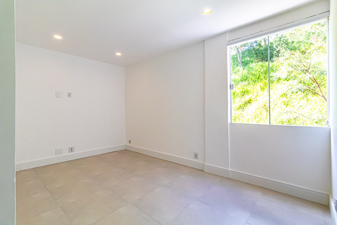 Casa - Av. Nelson Oliveira Silva - Vila Progresso -1.936 m²