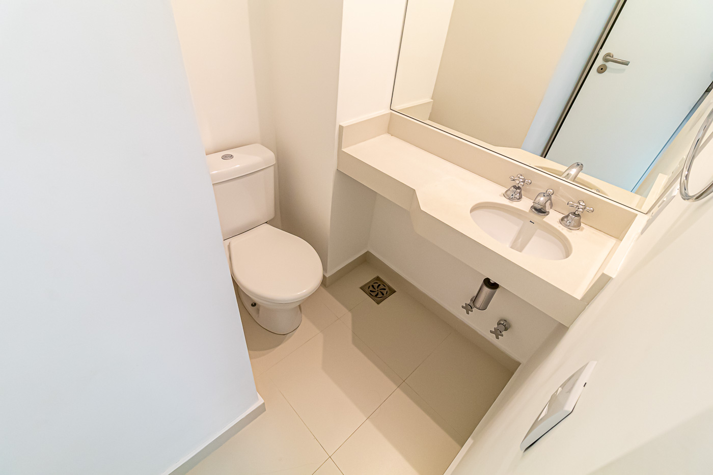 Casa - Av. Nelson Oliveira Silva - Vila Progresso -1.936 m²